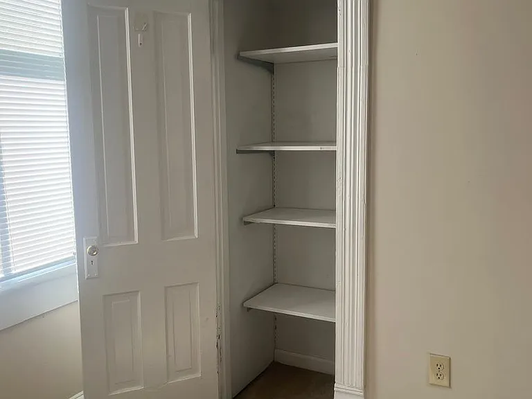 359 Walnut Ave SW — Photo 7