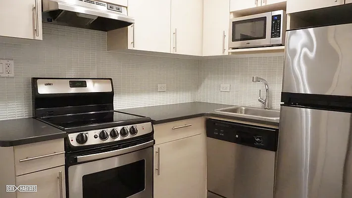 Rented by Citi Habitats | media 13