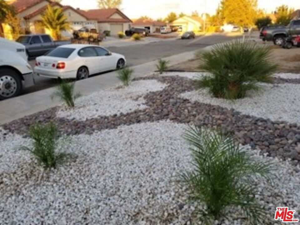 1st image of 10987 Live Oak Ln