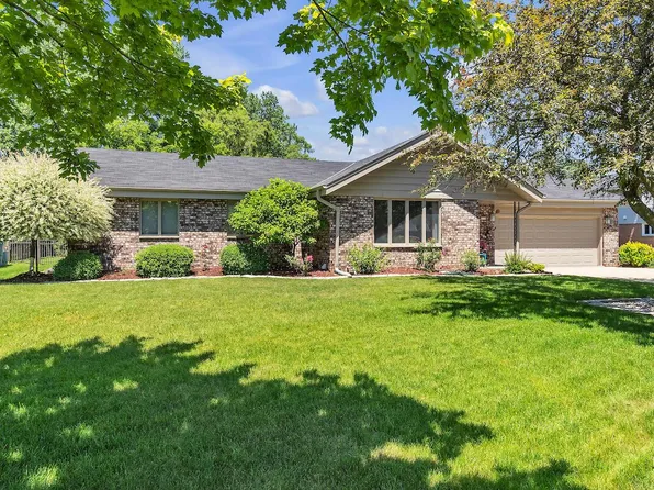 1118 West Fairfield COURT, Glendale, WI 53217