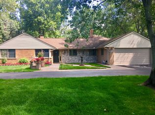 4142 Butternut Hill Dr, Troy, MI