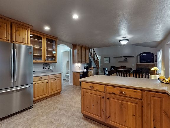 3rd image of 1114 W Shields Ln