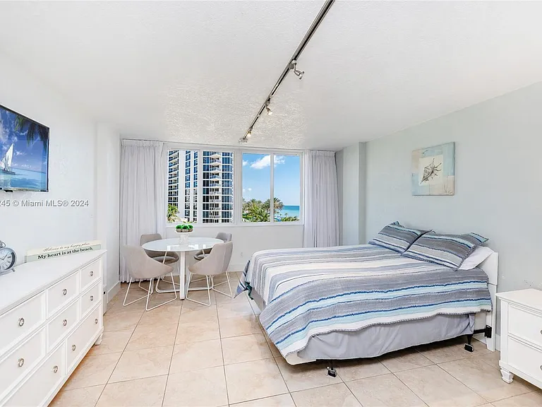 19201 Collins Ave #318 — Photo 11