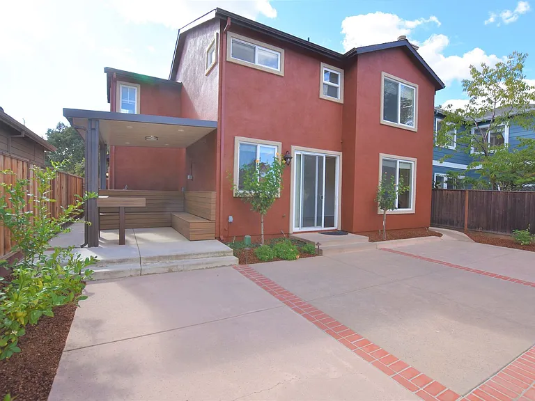 118 Smith Ranch Ct — Photo 4