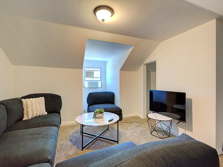 534 Wofford St — Photo 28