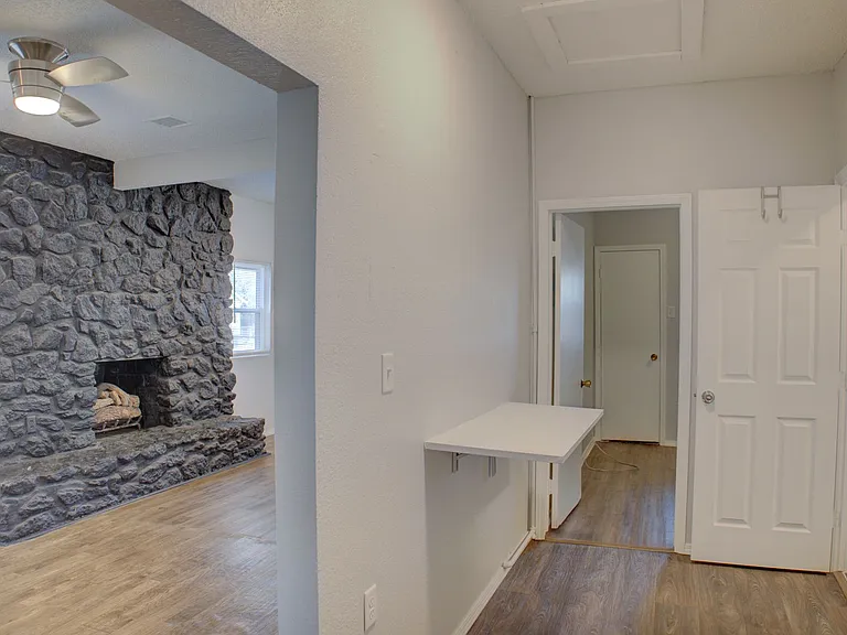 438 S 55th West Ave — Photo 18