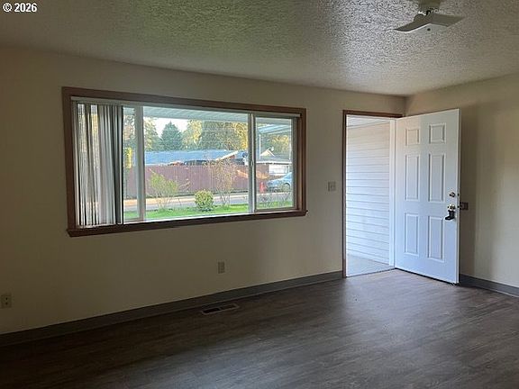 3rd image of 7265 SE Webster Ln