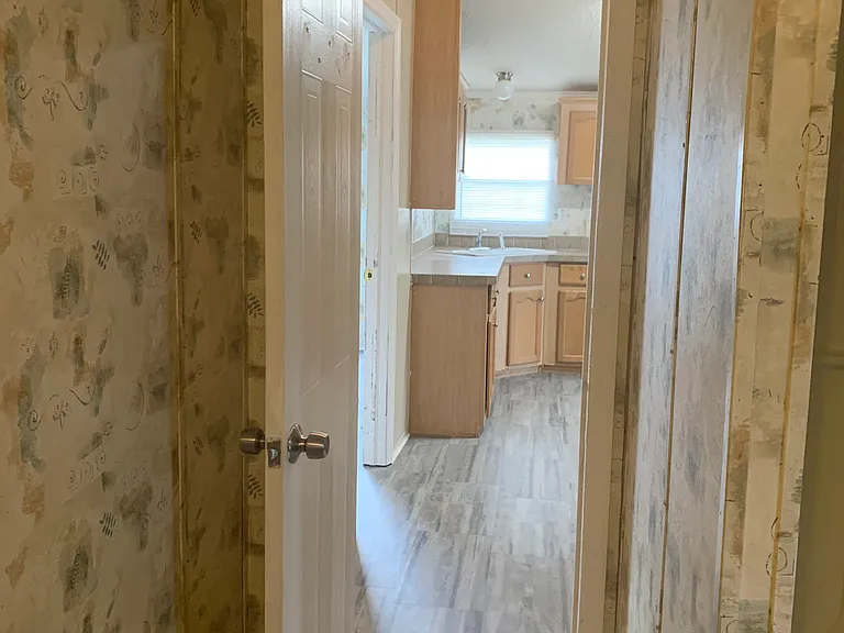 23029 Watergate Cir #B — Photo 4