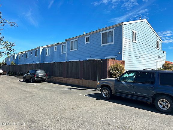 5th image of 435 E Newlove Dr