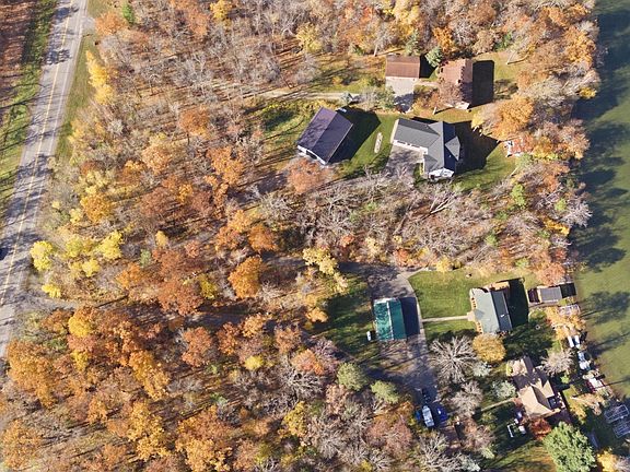 4th image of 9747 Pine Point Rd NW