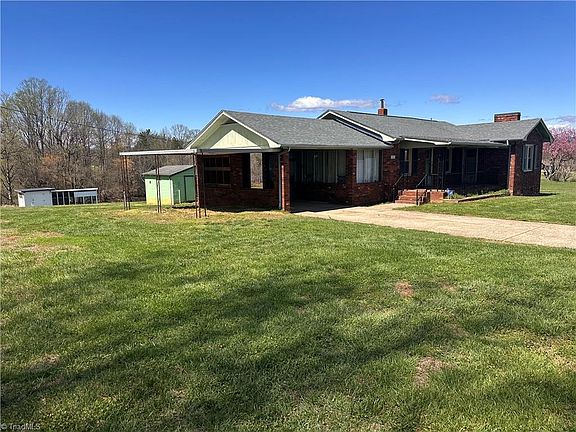 3rd image of 285 Oak Ridge Church Rd