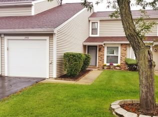 1992 Franklin Pl, Hoffman Estates, IL 60169