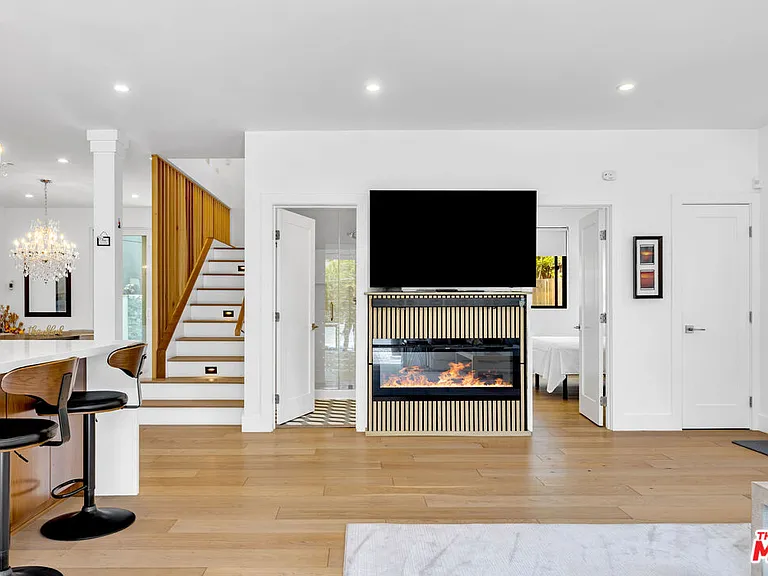 4841 Minden Pl — Photo 24