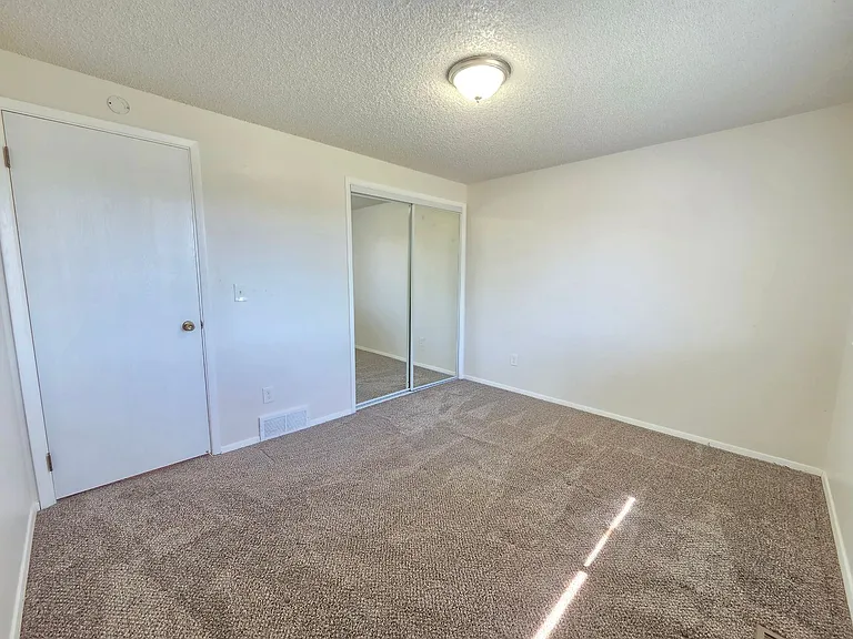 1707 N Glenn Ct — Photo 10