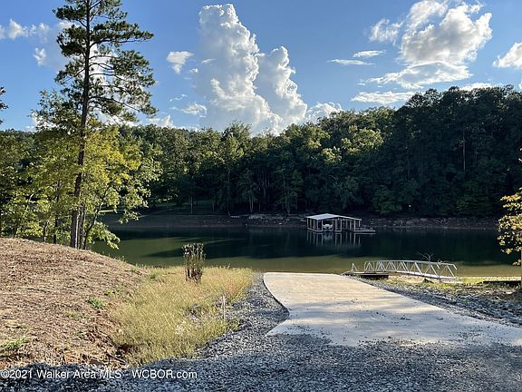 Image 5: Community boat ramp