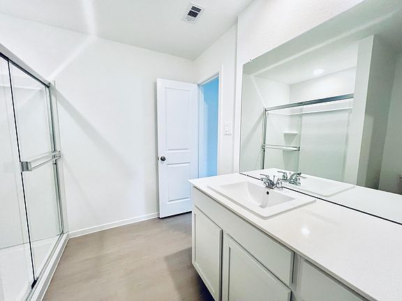 5th image of 1367 Diamond Carnation Dr