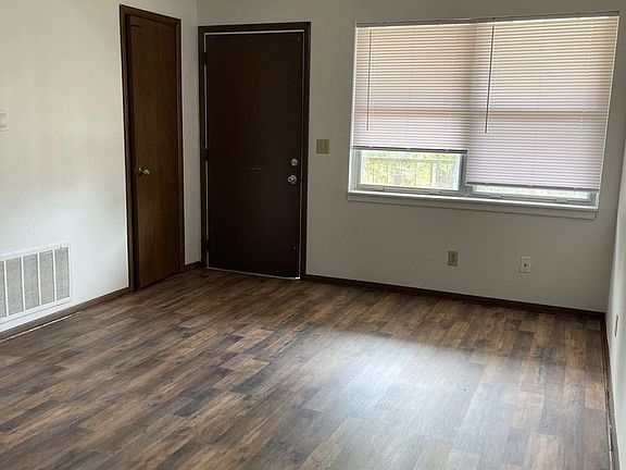 2nd image of 1111 W 10th St #4
