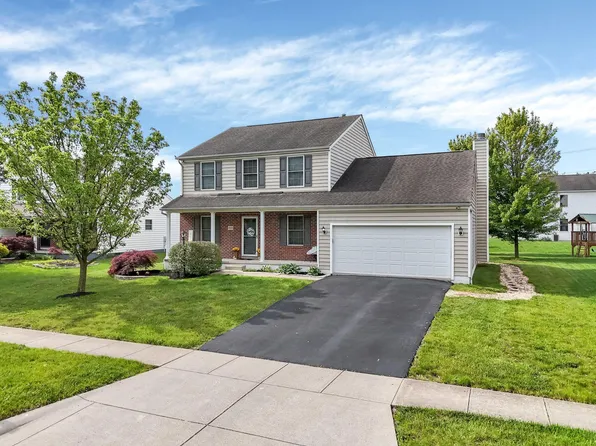 1614 Boxwood Dr, Lewis Center, OH 43035