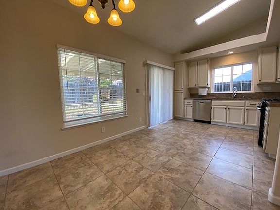 4th image of 1519 Michener Dr