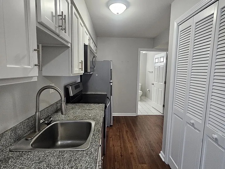204 Cherry St #5A — Photo 6