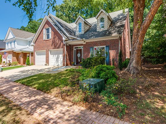 3rd image of 108 Olde Marietta Ct