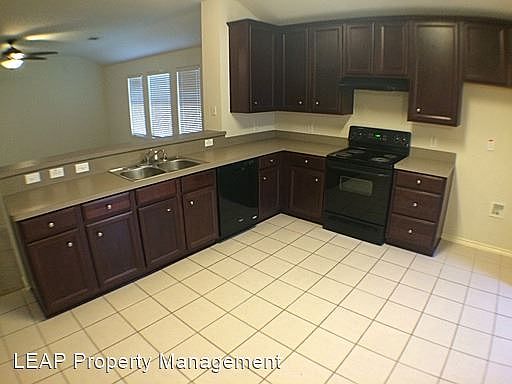 2nd image of 2313 Belmont Park Dr