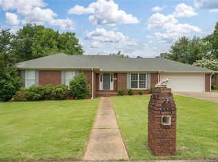 3728 Derby Downs Dr, Tuscaloosa, AL 35405