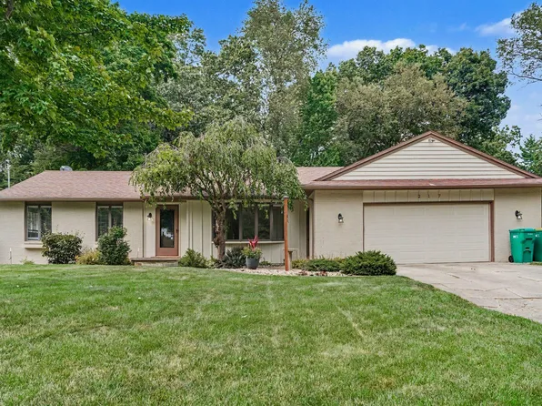 217 Cliffwood Ave, Portage, MI 49002