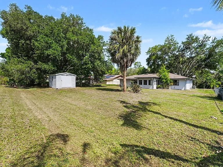 851 Rolling Woods Ln — Photo 26