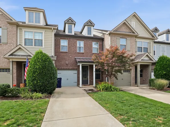 2572 Wellesley Square Dr, Thompsons Station, TN 37179