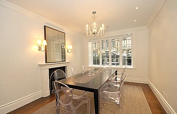 Sold by Leslie J. Garfield | media 6