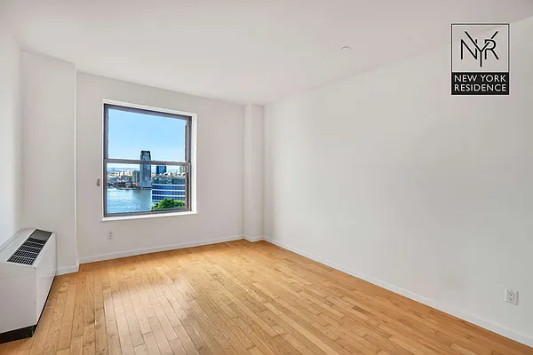 Rented by New York Residence | media 27