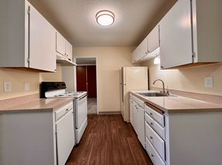 Sweetbriar Apartments, Portland, OR 97218