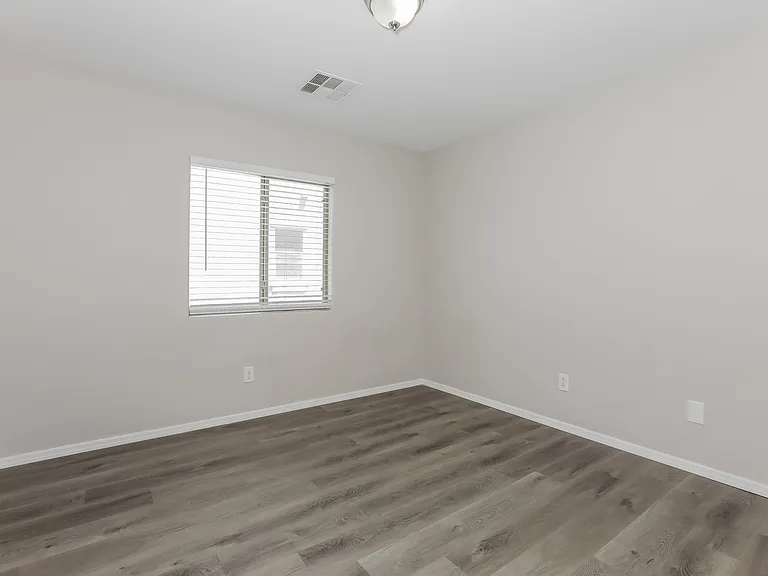 1648 E Joseph Way — Photo 13
