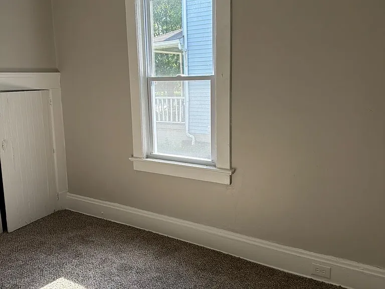 9512 Parkview Ave #1 — Photo 5
