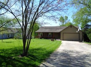 1111 Chapel St, Baldwin City, KS 66006