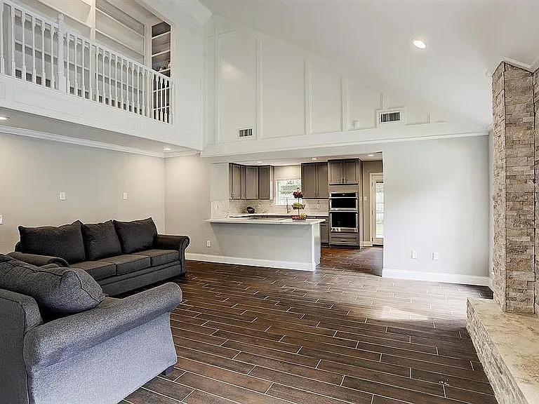 903 Crossroads Dr — Photo 10