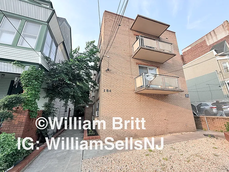 184 Fairview Ave #A2 — Photo 13