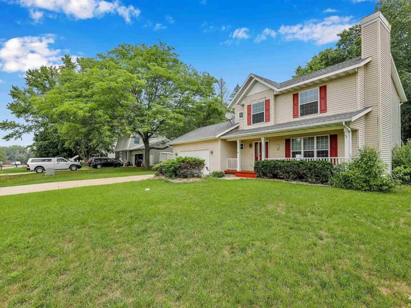 8992 Briarwood Dr, Portland, MI 48875