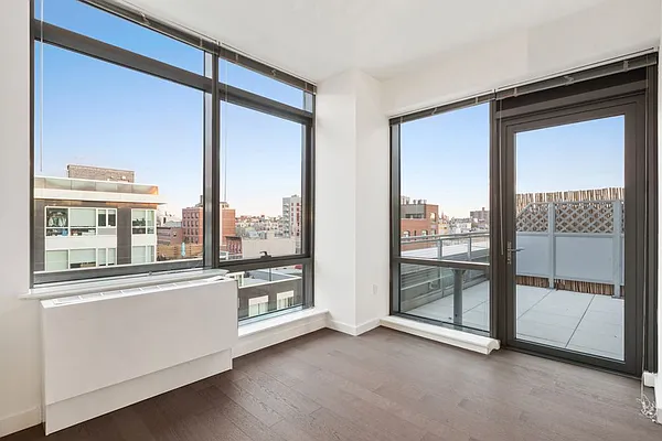 Rented by Greystar | media 6