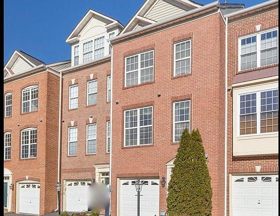 2nd image of 13027 Park Crescent Cir
