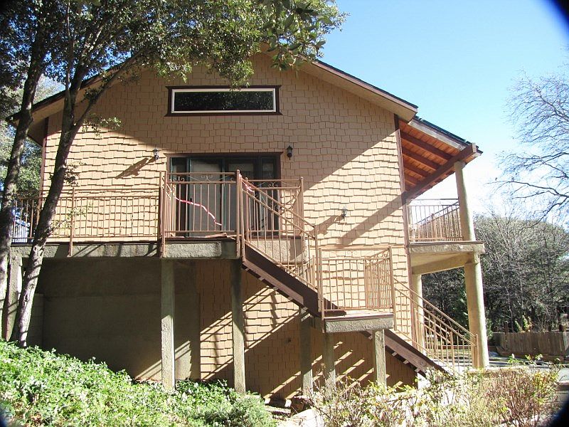 1st image of 3740 Lakeview Dr