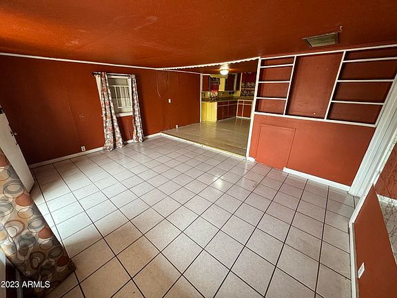 5th image of 101 W SOUTHGATE Avenue
