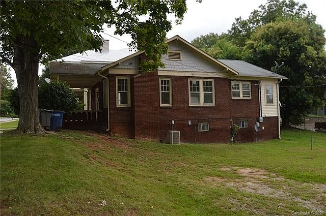 1st image of 116 E Sharpe St