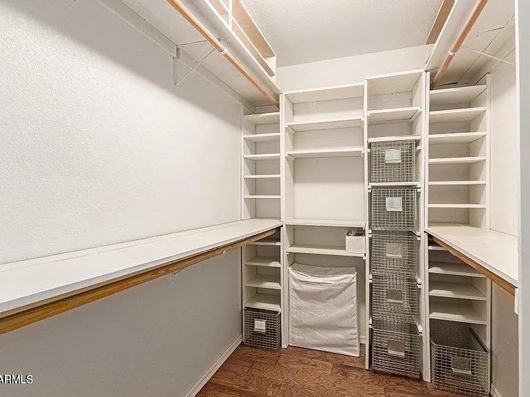 239 E Aster Dr — Photo 14