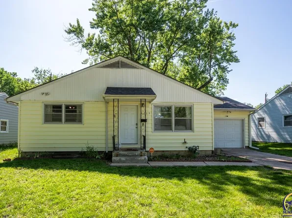 2229 SW Jewell Ave, Topeka, KS 66611