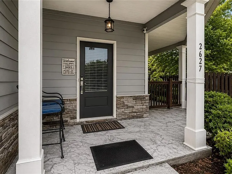 2627 Chase Rdg — Photo 2
