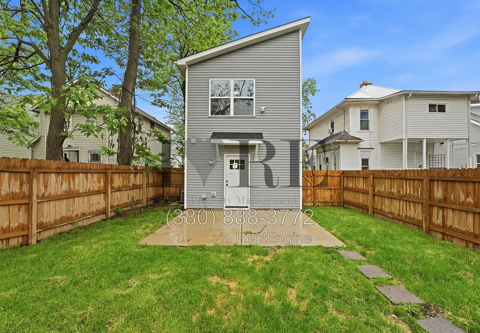 2 bed, 2.5 bath, 1220 sqft, $1,895 — Photo 3