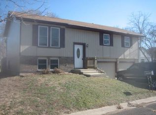 476 Blake St, Kansas City, KS 66111