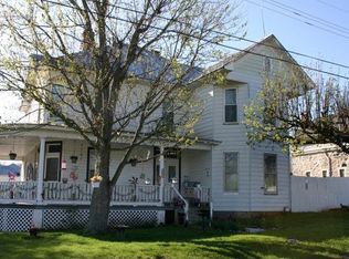 1051 Dices Spring Rd, Weyers Cave, VA 24486